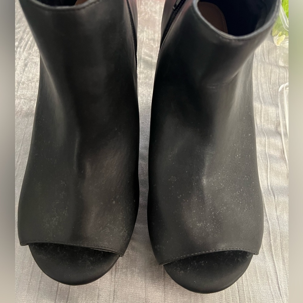 Torrid black peep toe cutout wedge braid bootie size 13